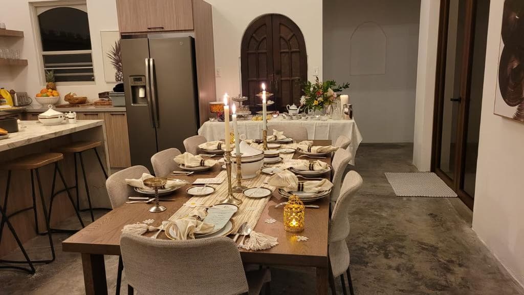 Intimate Dinner Parties